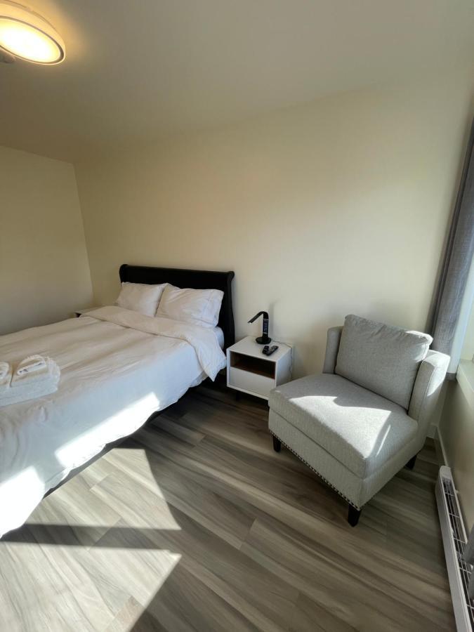 Destination Inn Radium Hot Springs Esterno foto