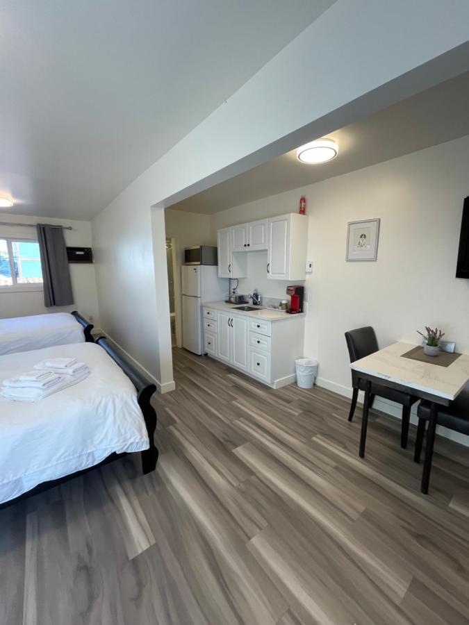 Destination Inn Radium Hot Springs Esterno foto