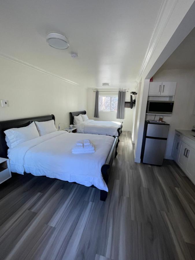 Destination Inn Radium Hot Springs Esterno foto