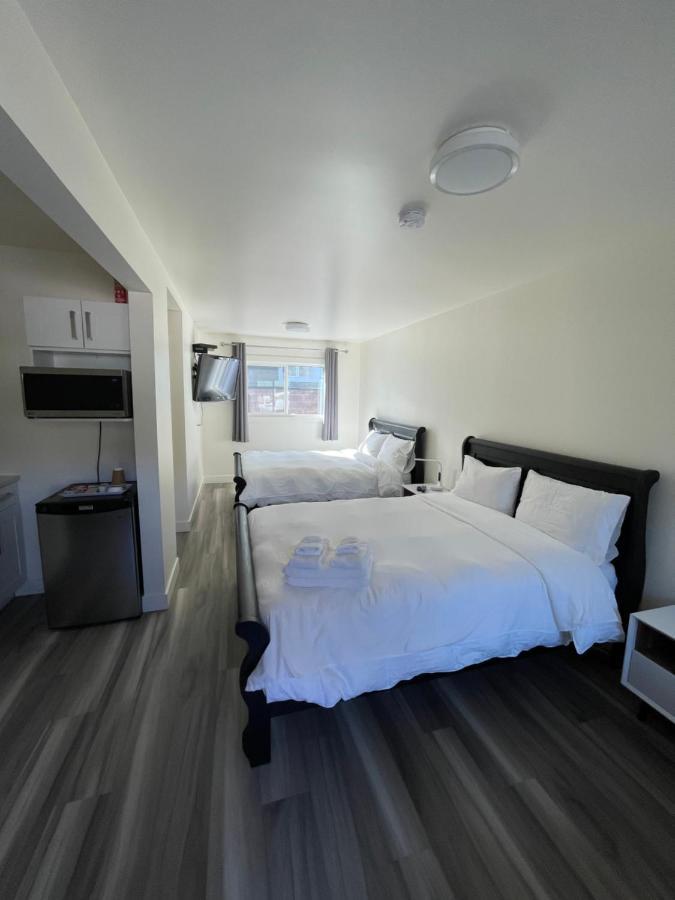 Destination Inn Radium Hot Springs Esterno foto