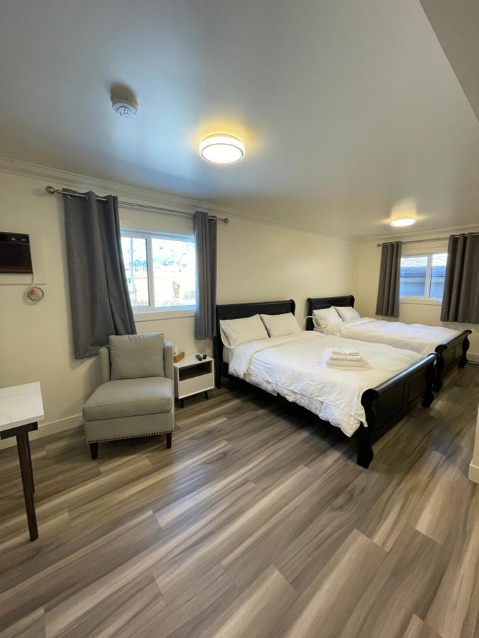 Destination Inn Radium Hot Springs Esterno foto